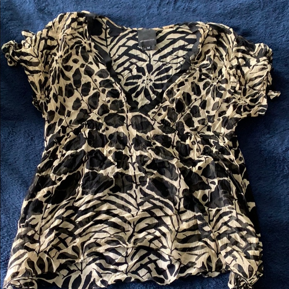 a super cute top! i’m so sad to see this one go